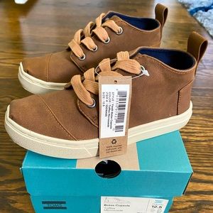 Toms Botas Cupsole. Brand new, with tags. Youth 12.5
